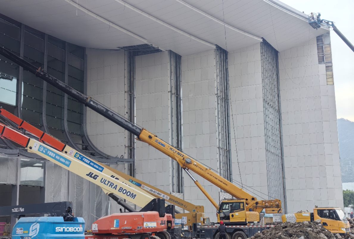 UHPC 建筑幕墙设计：性能与美学的完美融合